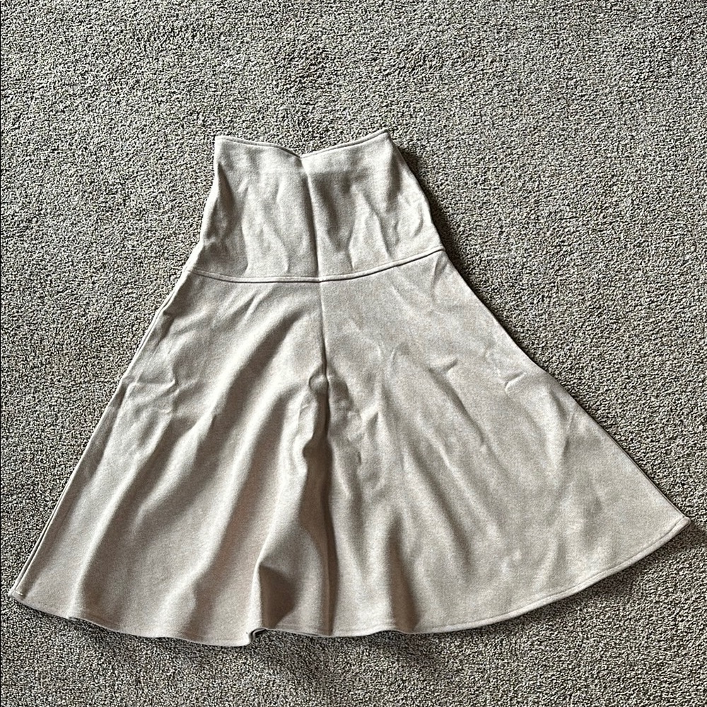 Elegant Cream Women's Skirt